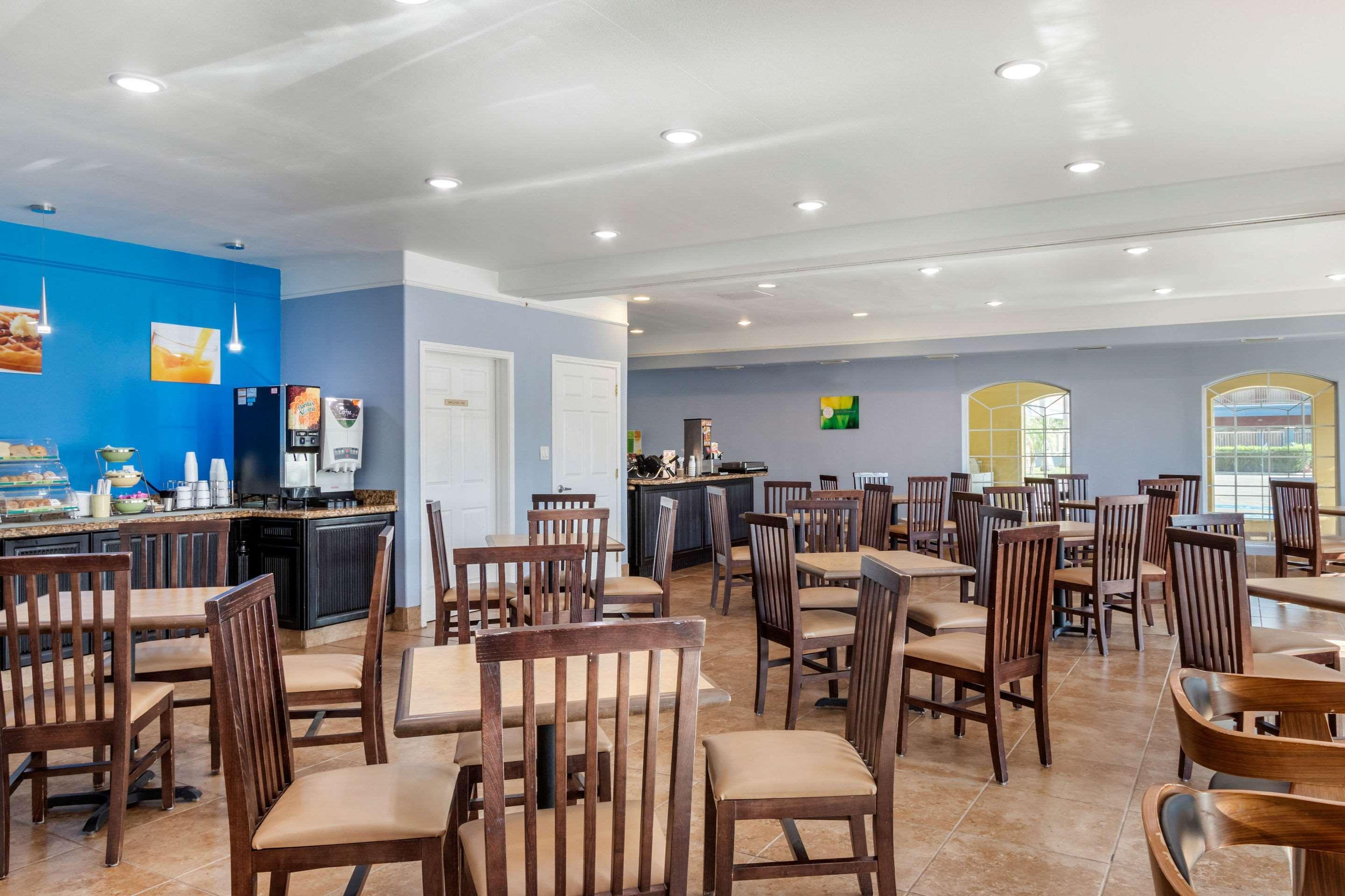 Quality Inn & Suites At The Outlets Mercedes-Weslaco Exterior foto