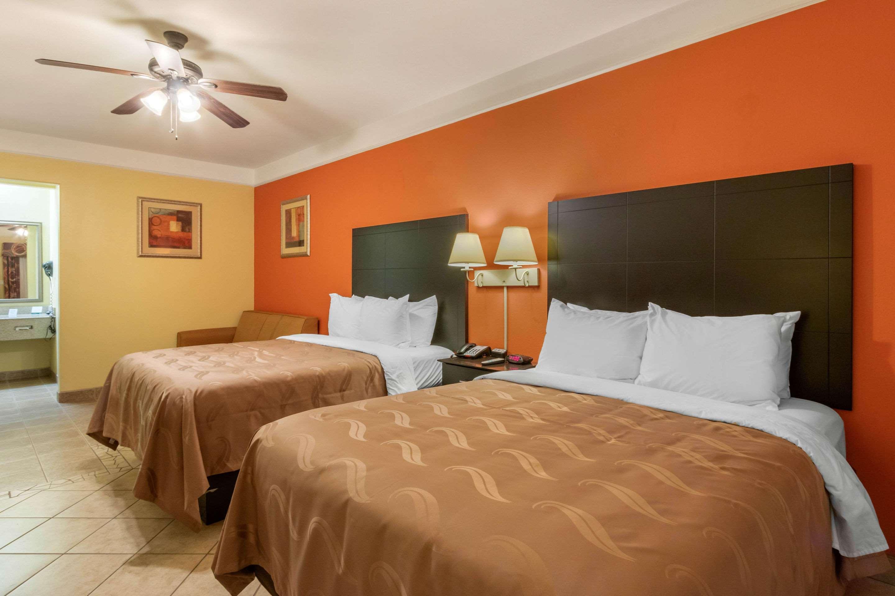 Quality Inn & Suites At The Outlets Mercedes-Weslaco Exterior foto