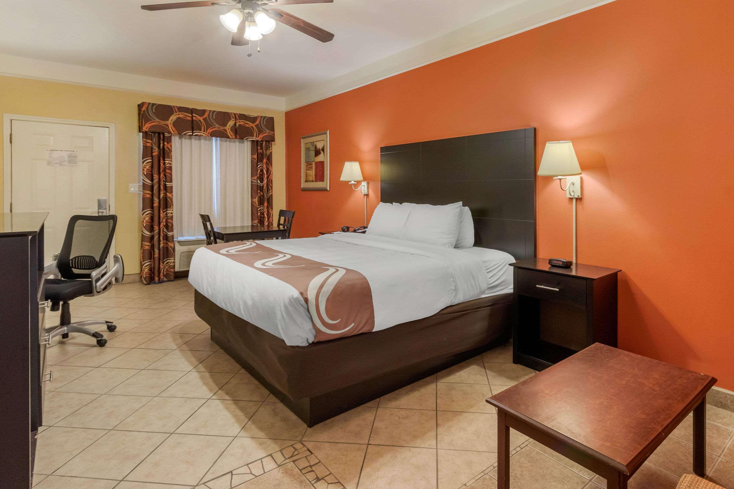 Quality Inn & Suites At The Outlets Mercedes-Weslaco Exterior foto