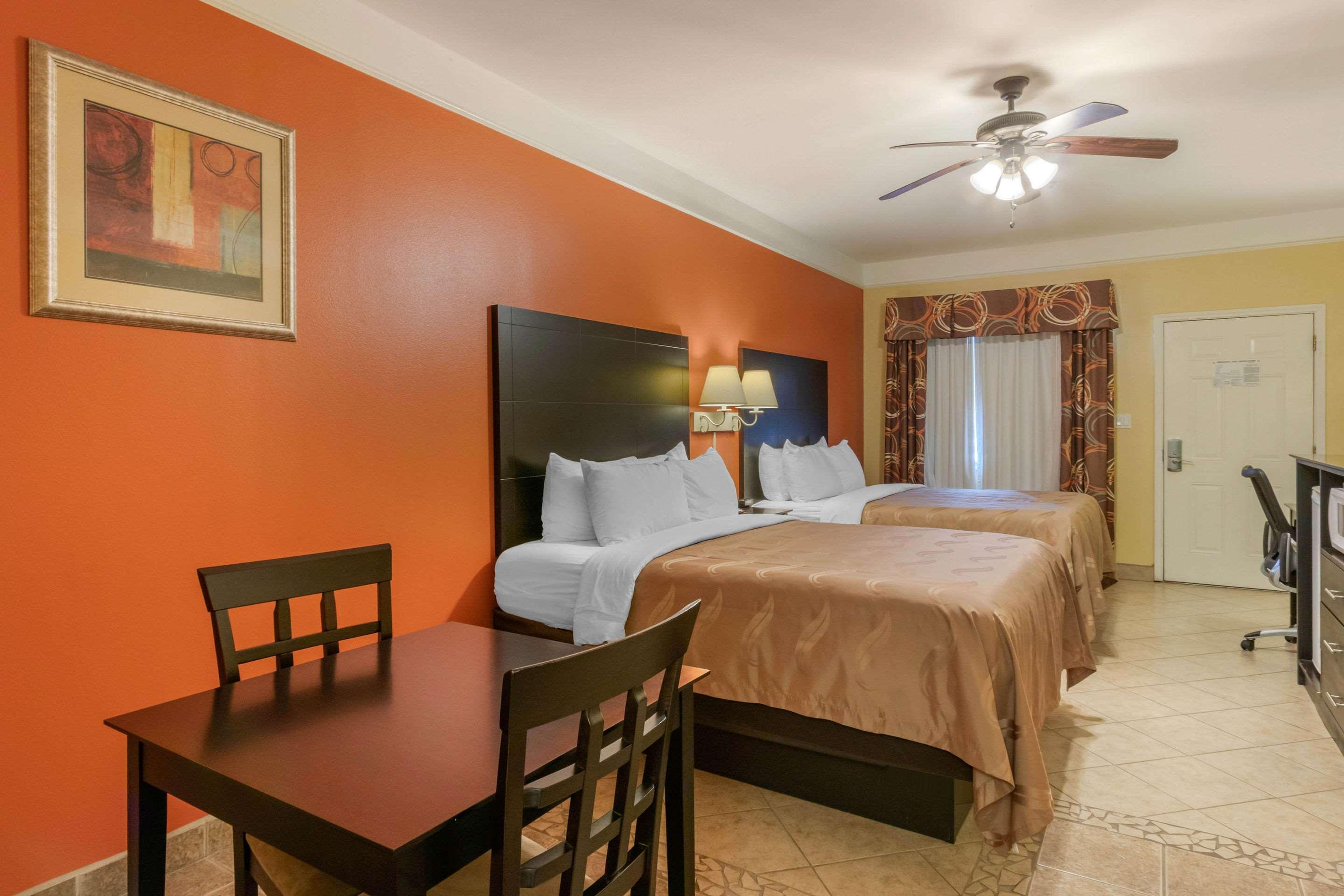 Quality Inn & Suites At The Outlets Mercedes-Weslaco Exterior foto