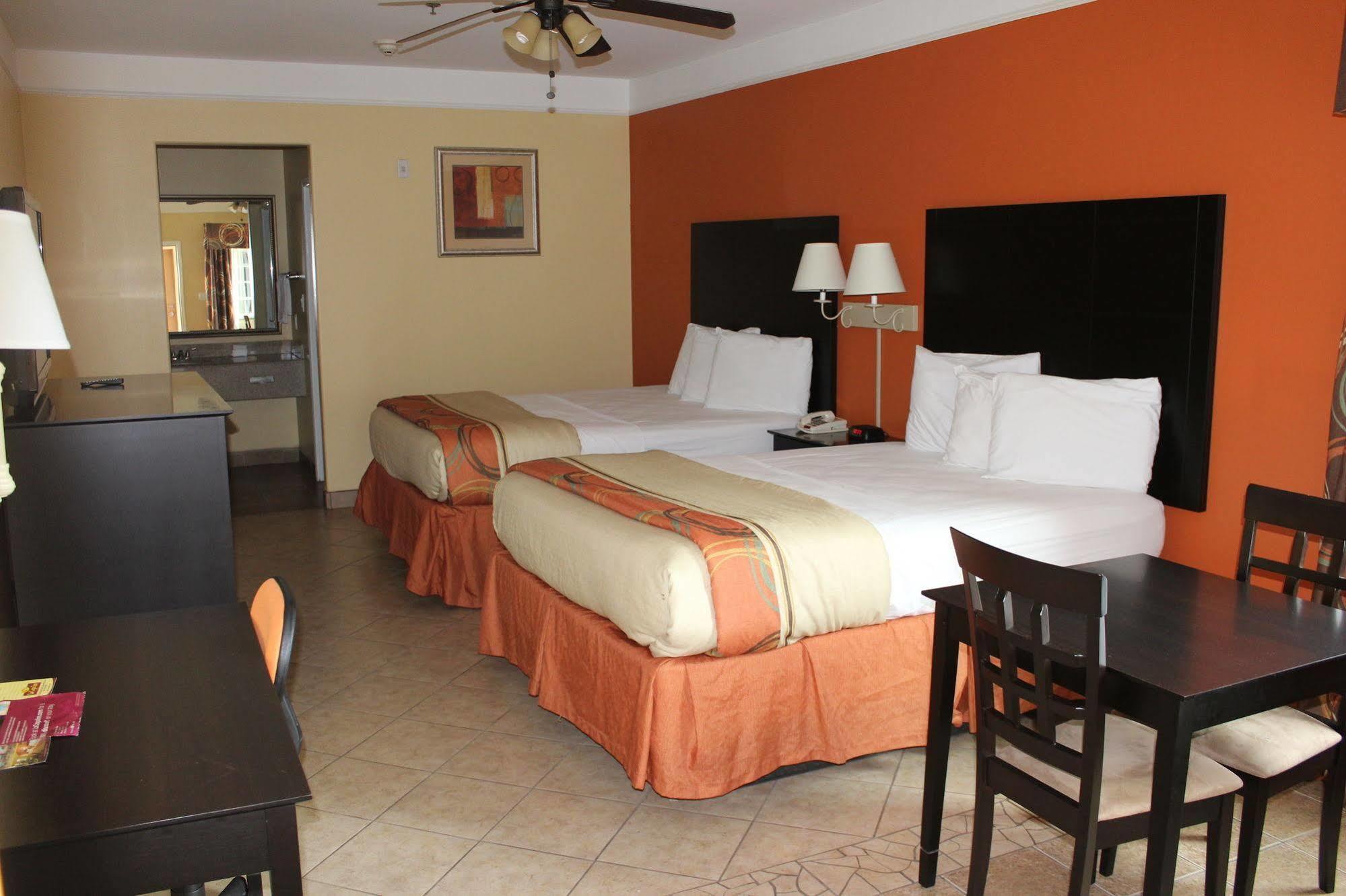Quality Inn & Suites At The Outlets Mercedes-Weslaco Exterior foto