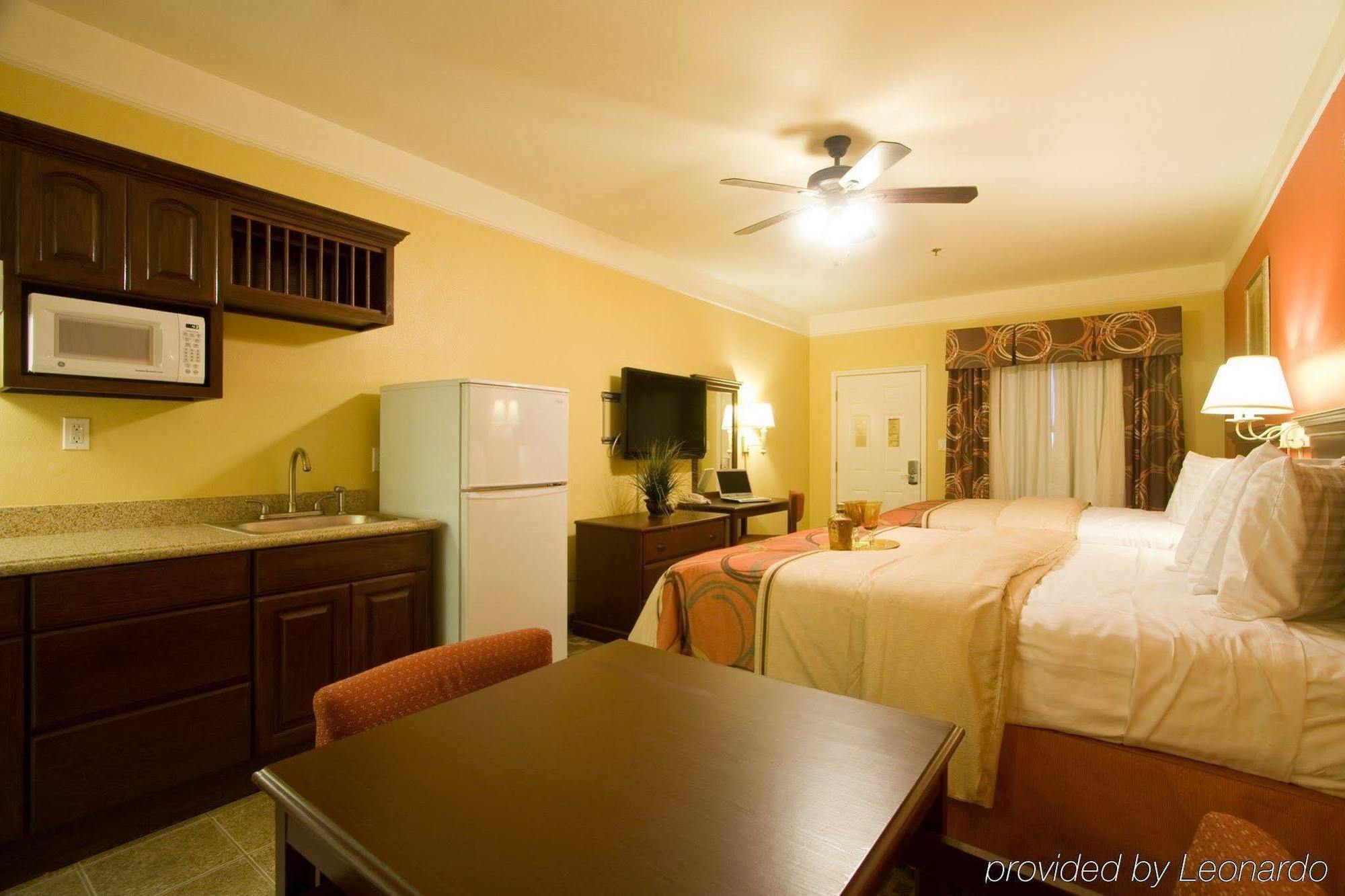 Quality Inn & Suites At The Outlets Mercedes-Weslaco Exterior foto
